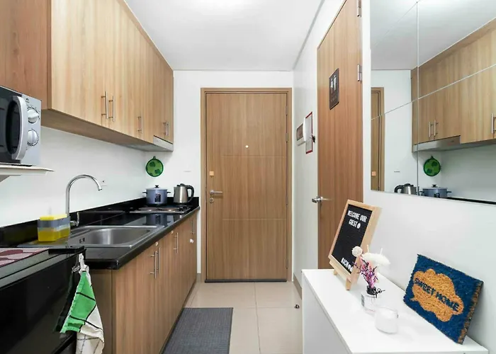 Shore 2 Tower 3 Aiirbnb Moa